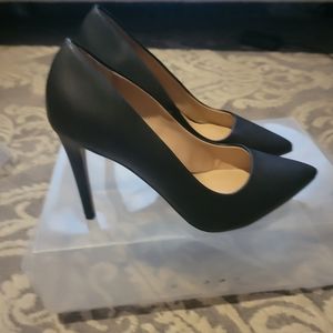 Womens high heels call it spring size 8 black